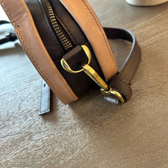 Madewell The Sydney Zip-Top Crossbody Bag in Colorblock - Picture 6 of 11